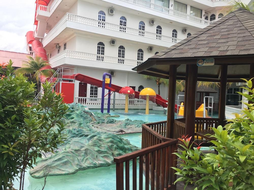 Landcons Resort Langkawi Exterior photo